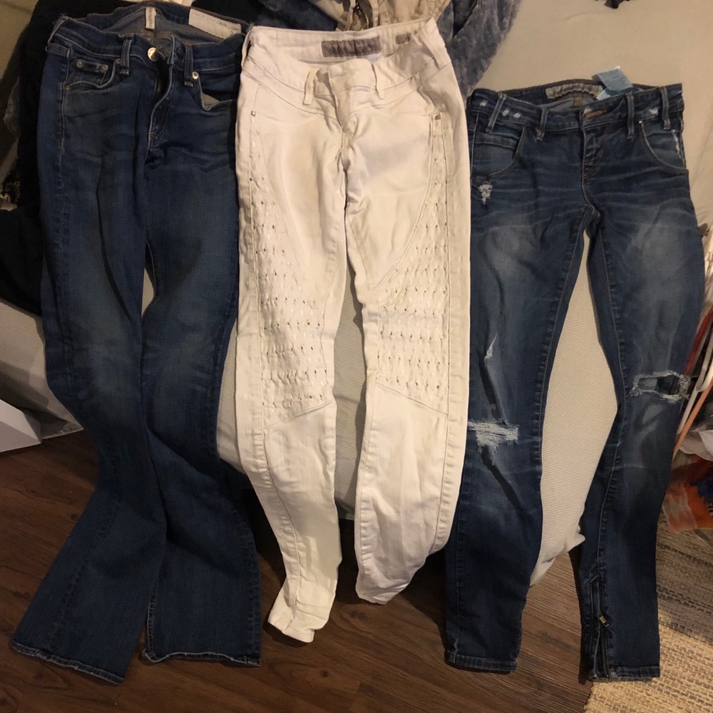X 3 pairs of Jeans like new size 24